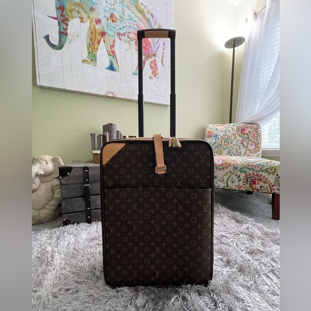 Authentic Louis Vuitton Monogram Pegase 45